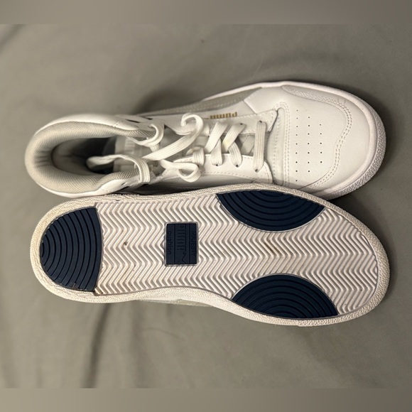 Puma Shoes - Picture 2 of 3